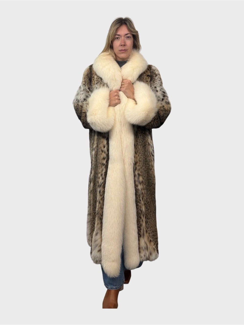 Luxury Long Vintage Lynx Cat Fur-Coat Trimmed With Shadow Fox.